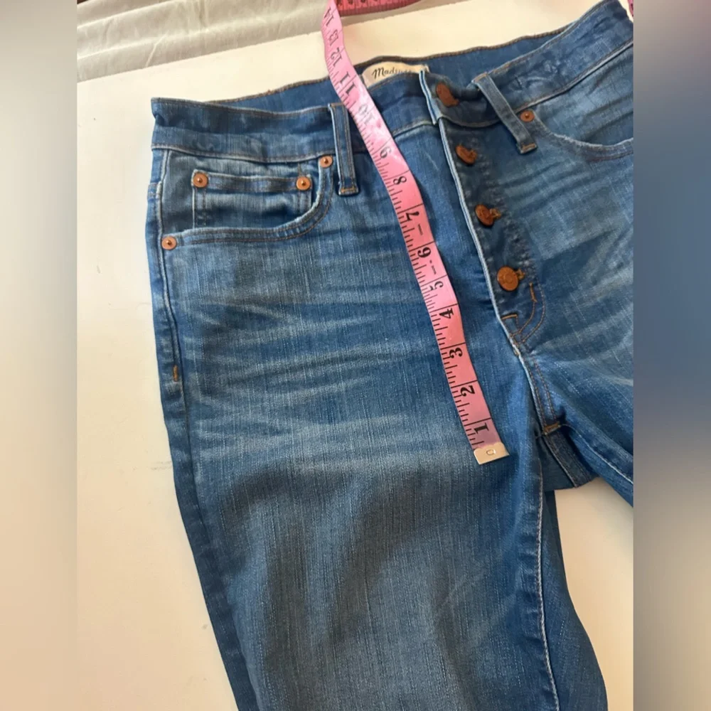 Madewell Button Fly Chewed Hem Kick Flare Cali Demi-Boot Jean in Bronson Wash 28